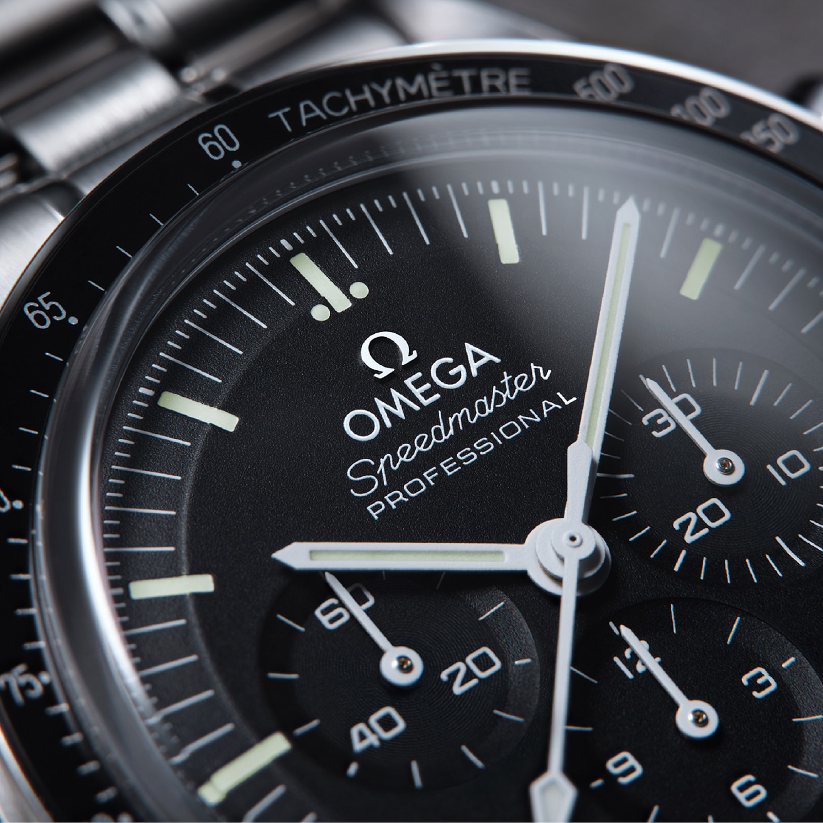 12A Omega New 2021 Speedmaster Moonwatch Professional Co-Axial Master Chronometer 42mm Mens