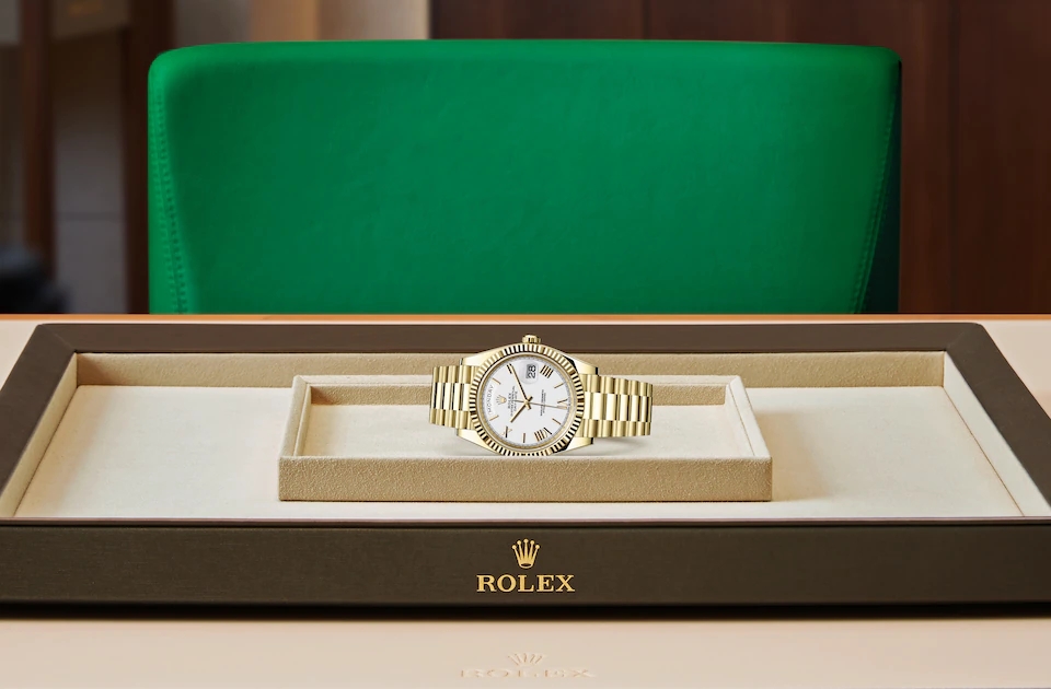 Rolex DAY-DATE 40-（Oyster, 40 mm, yellow gold）